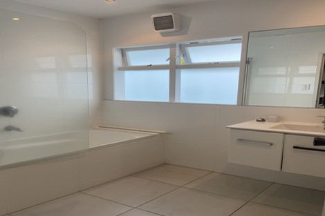 Photo of property in 67 Rosewell Crescent, Flat Bush, Auckland, 2019