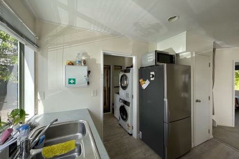 Photo of property in 2/18 Verbena Road, Birkdale, Auckland, 0626