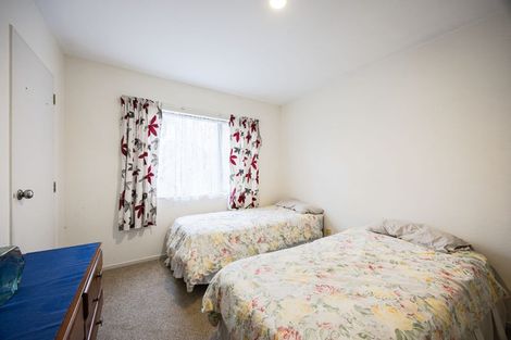 Photo of property in 10b Elliston Crescent, Stanmore Bay, Whangaparaoa, 0932
