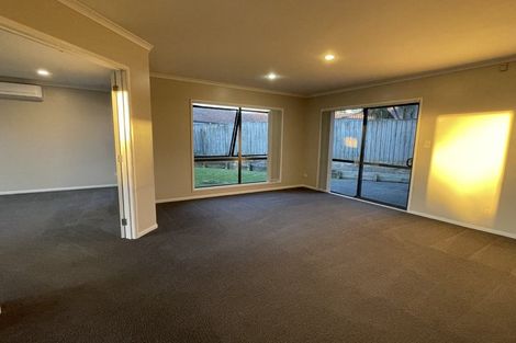 Photo of property in 9 Anrath Close, East Tamaki, Auckland, 2016