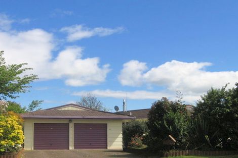 Photo of property in 18 Regents Grove, Richmond Heights, Taupo, 3330