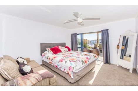 Photo of property in 34b Shakespear Road, Army Bay, Whangaparaoa, 0930