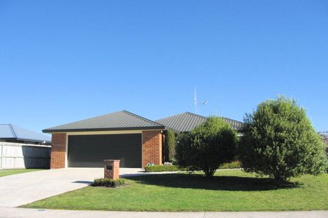 Photo of property in 19 Lavenham Place, Rototuna North, Hamilton, 3210