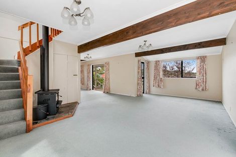 Photo of property in 13 Makiri Street, Helensville, 0800