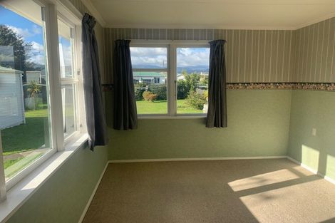 Photo of property in 16 Bartholomew Road, Levin, 5510