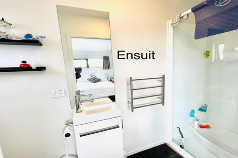 Photo of property in 6/4 Harry Ward Place, Henderson, Auckland, 0610