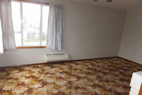 Photo of property in 327 Riccarton Road, Upper Riccarton, Christchurch, 8041