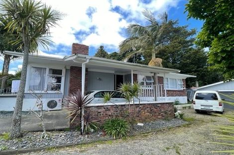 Photo of property in 15 Walpole Avenue, Hillpark, Auckland, 2102