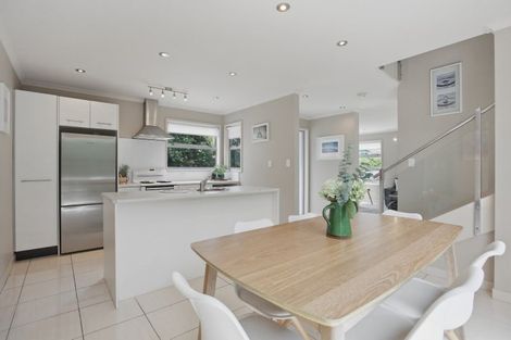 Photo of property in 32c Gilbert Street, New Plymouth, 4310