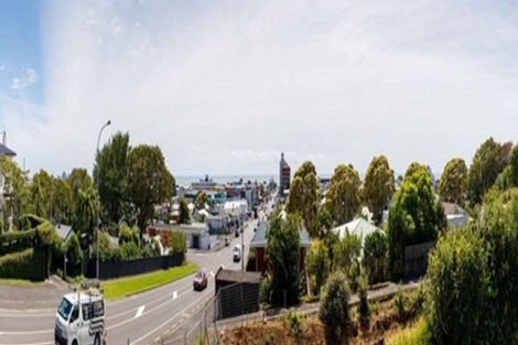 Photo of property in 87 Eliot Street, New Plymouth, 4310