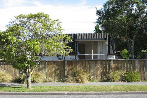 Photo of property in 15 Chadlington Street, Parklands, Christchurch, 8083
