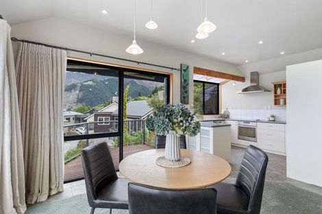 Photo of property in 5a London Lane, Queenstown, 9300