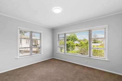 Photo of property in 38 Kohekohe Street, New Lynn, Auckland, 0600