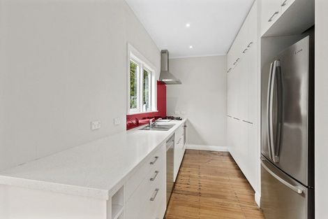 Photo of property in 70 Nottingham Street, Karori, Wellington, 6012