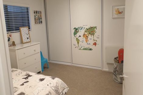 Photo of property in 1/32a Bronzewing Terrace, Unsworth Heights, Auckland, 0632