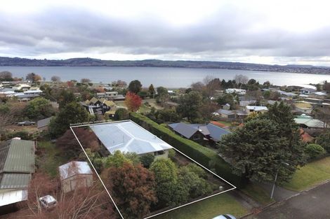 Photo of property in 17 Kereru Street, Two Mile Bay, Taupo, 3330