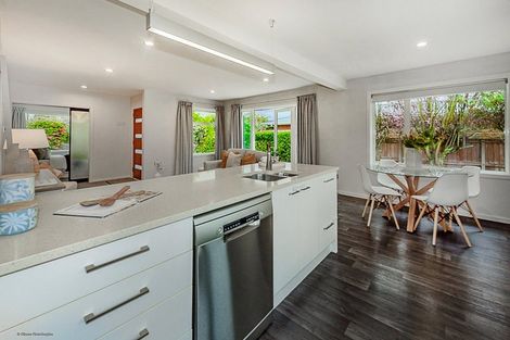 Photo of property in 29 Liverton Crescent, Bishopdale, Christchurch, 8053