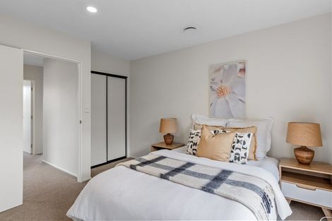 Photo of property in 2 Saskia Lane, Somerfield, Christchurch, 8024