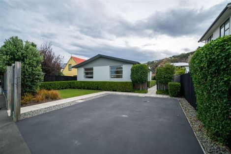 Photo of property in 23 Celia Street, Redcliffs, Christchurch, 8081