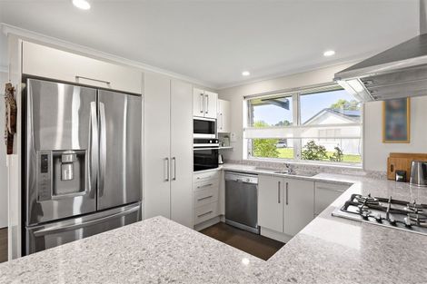 Photo of property in 9 Market Garden Way, Waipu, 0510