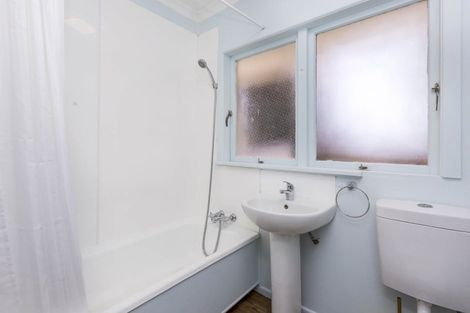 Photo of property in 2/4 Granville Street, Silverstream, Upper Hutt, 5019