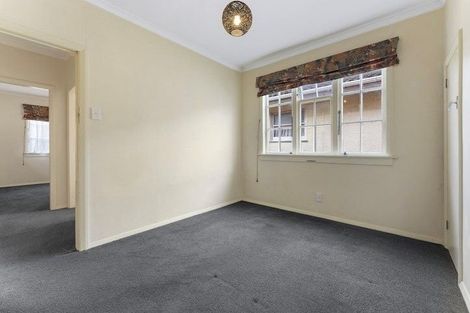 Photo of property in 224 Botanical Road, Takaro, Palmerston North, 4412