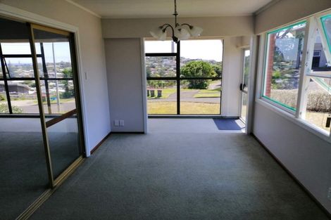 Photo of property in 32 Crownhill Street, Spotswood, New Plymouth, 4310