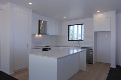 Photo of property in 43 Kamahi Place, Paraparaumu, 5032