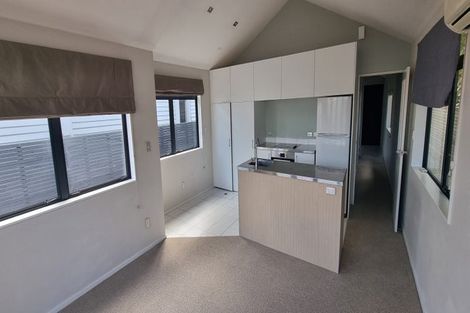 Photo of property in 15a Torridon Road, Miramar, Wellington, 6022