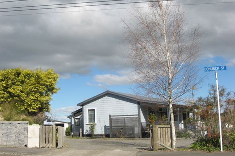 Photo of property in 25 Church Street, Waipawa, 4210