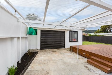 Photo of property in 62 Karamu Crescent, Wainuiomata, Lower Hutt, 5014