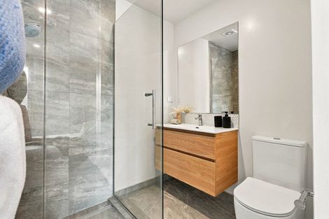 Photo of property in 33a Oxley Avenue, St Albans, Christchurch, 8014