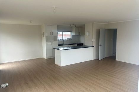 Photo of property in 2/6 Trounson Avenue, Clendon Park, Auckland, 2103