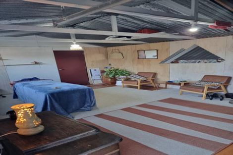 Photo of property in 69 Domett Street, Opunake, 4616