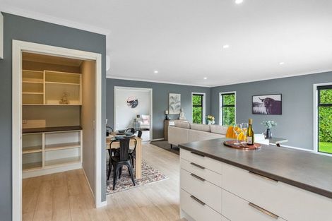 Photo of property in 35 Gallipoli Place, Paraparaumu, 5032