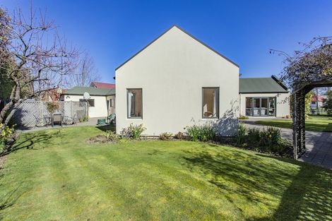 Photo of property in 23 Rickton Place, Rangiora, 7400