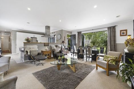 Photo of property in 196 Athlone Drive, Cambridge, 3434