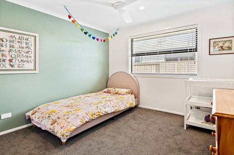 Photo of property in 8 Gaynor Way, Te Puke, 3119