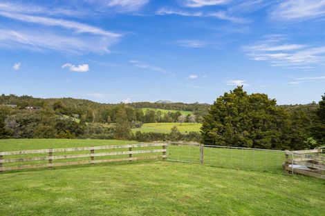 Photo of property in 13 Capstone Place, Te Kamo, Kamo, 0185