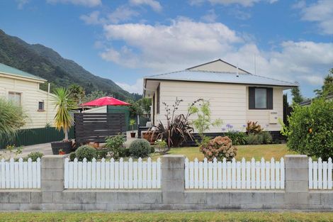 Photo of property in 1 Ward Street, Te Aroha, 3320
