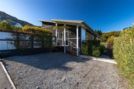 Photo of property in 22 Cornwall Road, Lyttelton, 8082