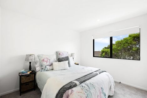 Photo of property in 12c Massine Place, Randwick Park, Auckland, 2105