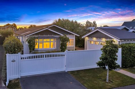 Photo of property in 49 Hartley Avenue, Strowan, Christchurch, 8052