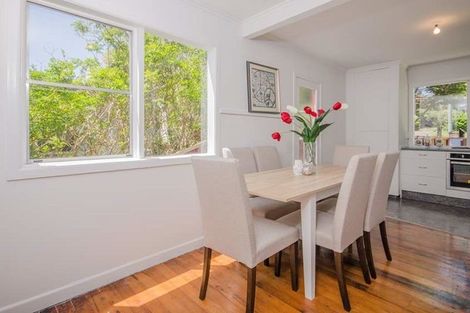 Photo of property in 99 Seabrook Avenue, New Lynn, Auckland, 0600