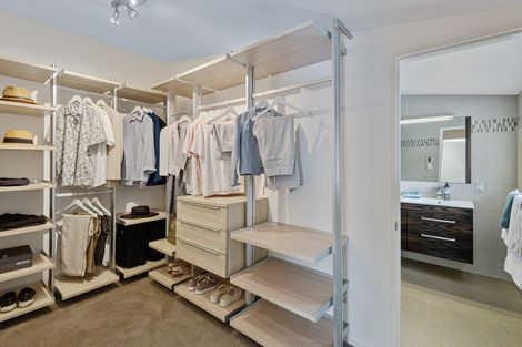 Photo of property in 15 Fineran Lane, Cashmere, Christchurch, 8022