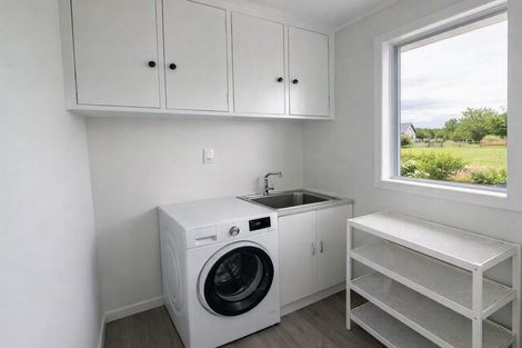 Photo of property in 63b Phillips Street, Tikokino, 4273