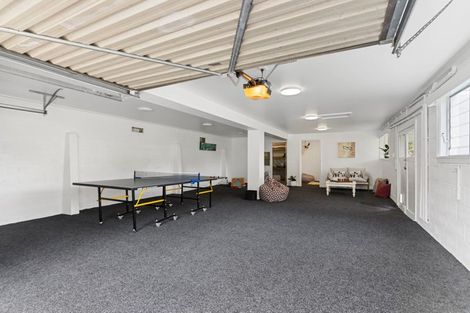 Photo of property in 29 Hebron Road, Waiake, Auckland, 0630