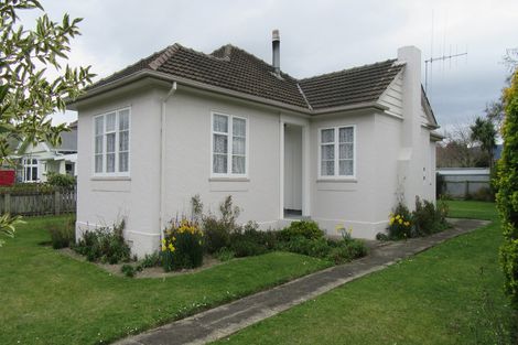 Photo of property in 2 Belt Street, Waimate, 7924