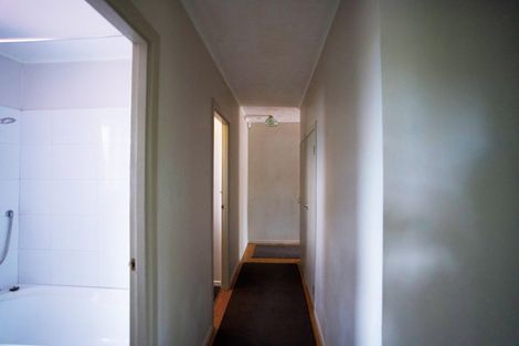 Photo of property in 12 Lucinda Place, Glen Eden, Auckland, 0602