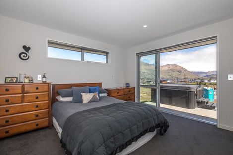 Photo of property in 6 Barclay Place, Wanaka, 9305